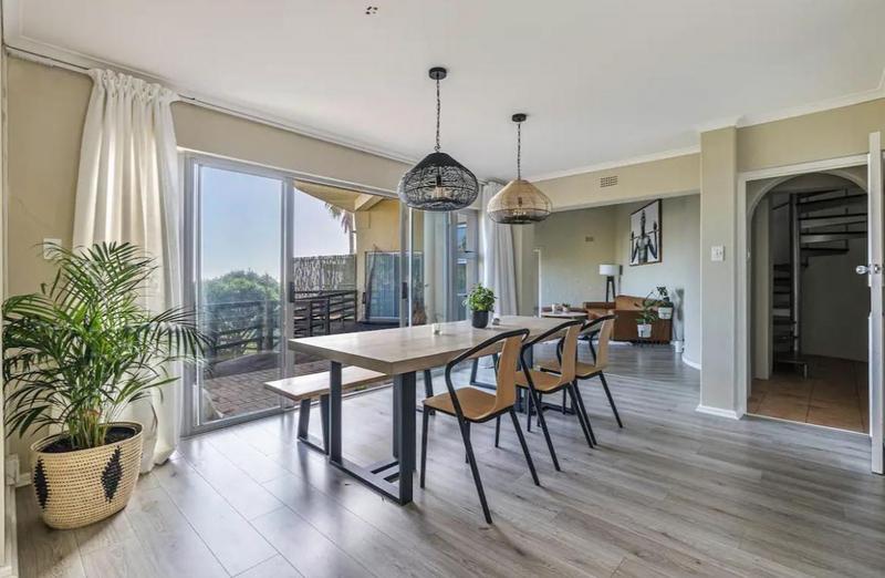 5 Bedroom Property for Sale in Llandudno Western Cape
